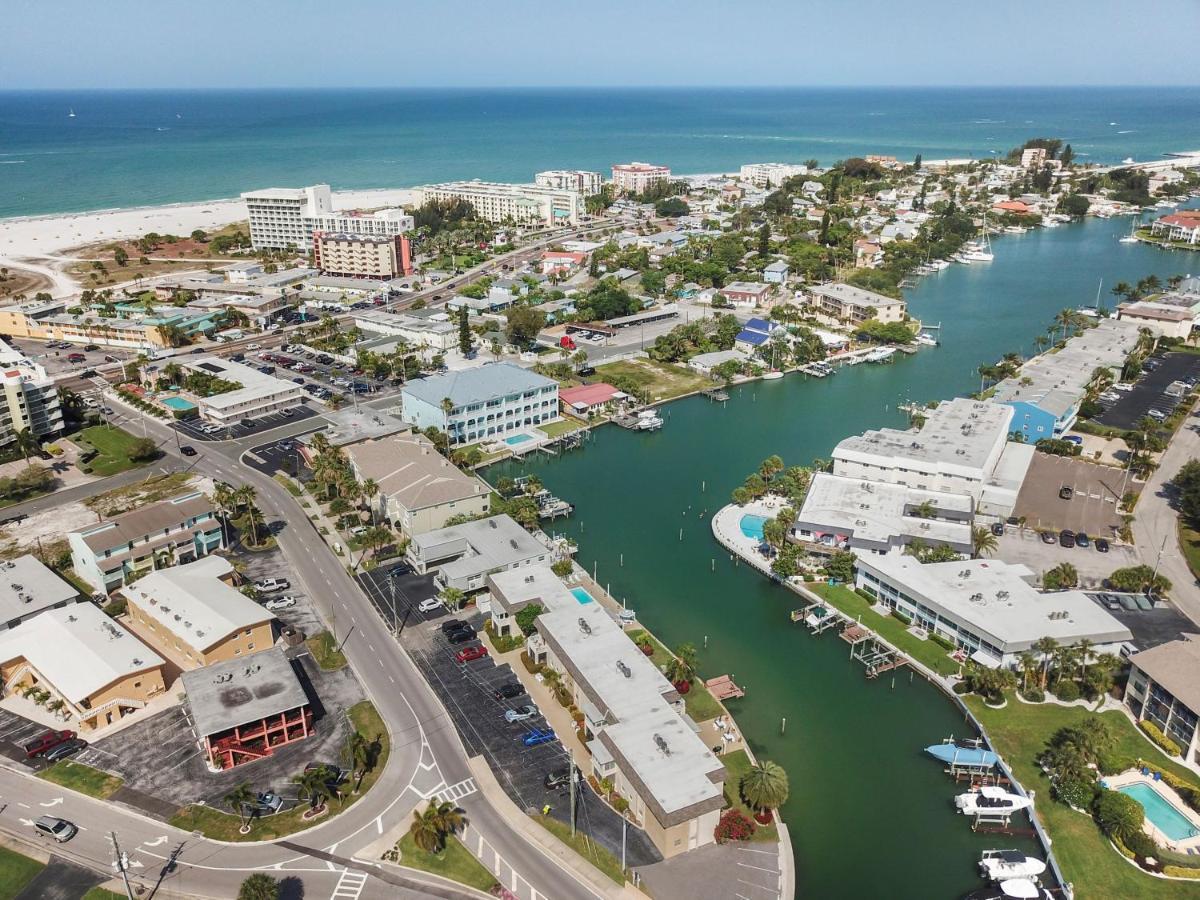 Funshine Pointe Capri Leilighet St. Pete Beach Eksteriør bilde