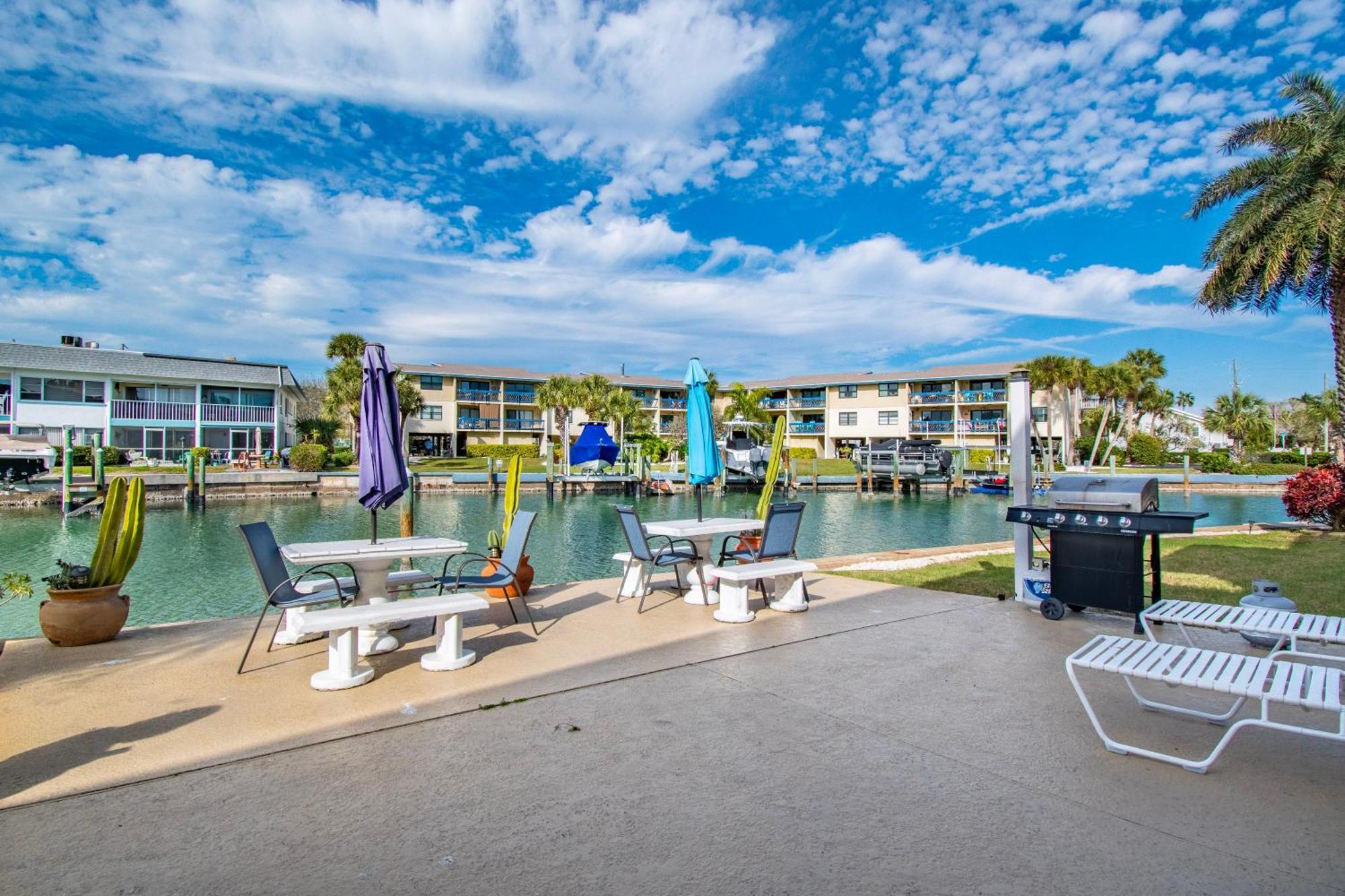 Funshine Pointe Capri Leilighet St. Pete Beach Eksteriør bilde