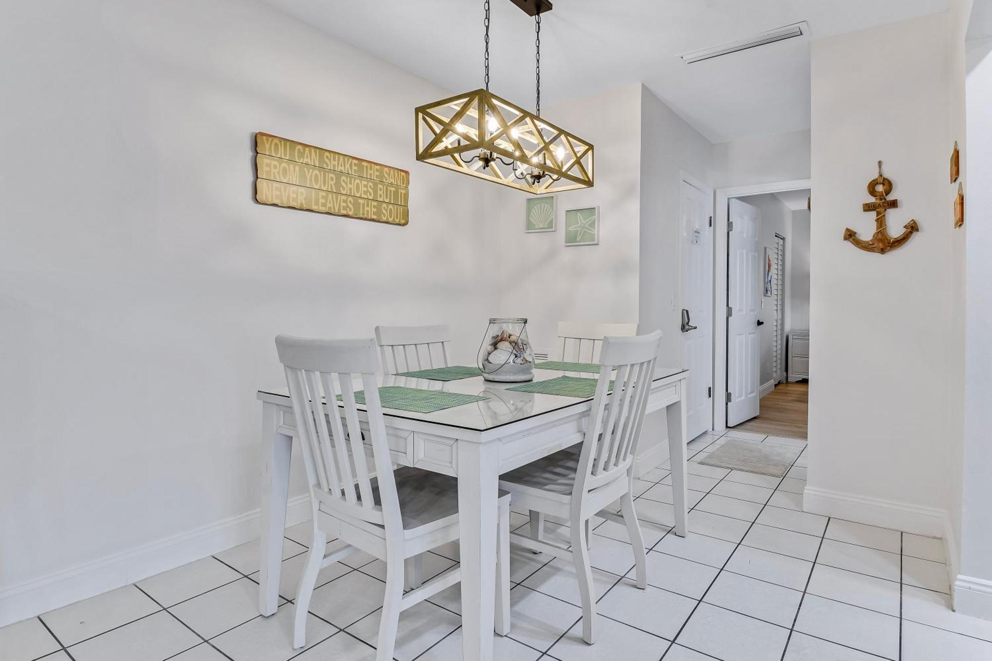 Funshine Pointe Capri Leilighet St. Pete Beach Eksteriør bilde